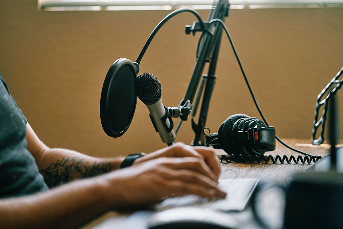 remote production_microphone remote production microphone